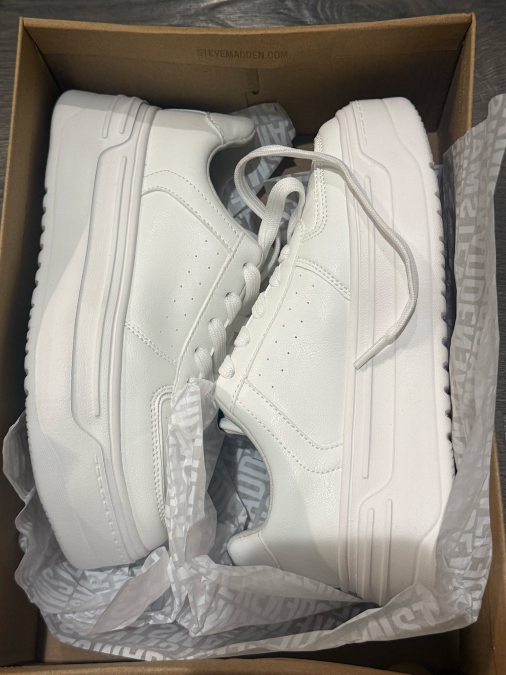 Steve Madden Perrin Sneaker White